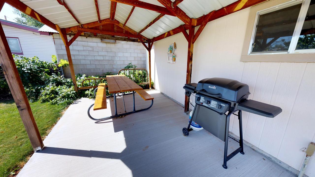 Hot Tub And Grandma'S Cottage, Charming And Nostalgic Blanding Eksteriør billede
